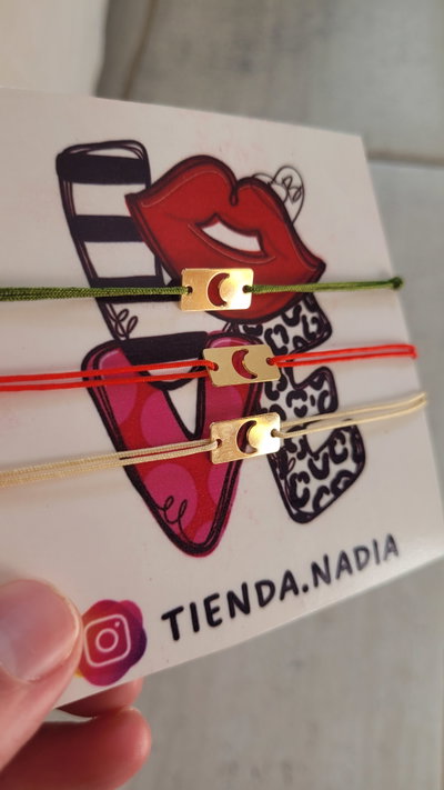 Pulsera plaquita Lunita