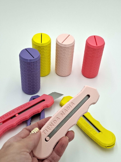 Cútter + Recipiente Descartador de Cuchillas