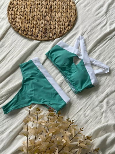 Bikini Caimán