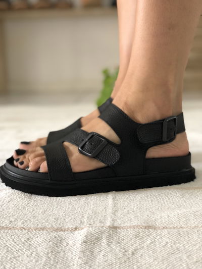 Iara - Negro