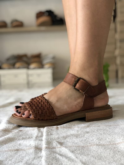 Ana - Suela