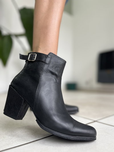 Ambar - Negro