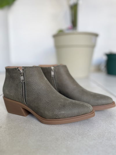 Mora - verde oliva