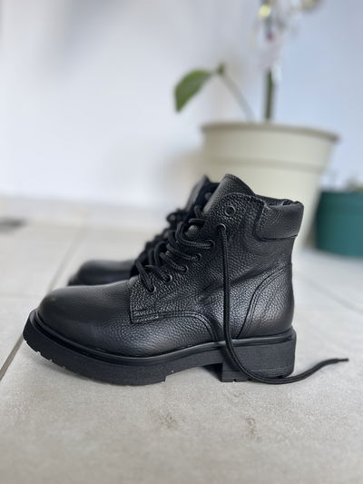 Chipre - Negro