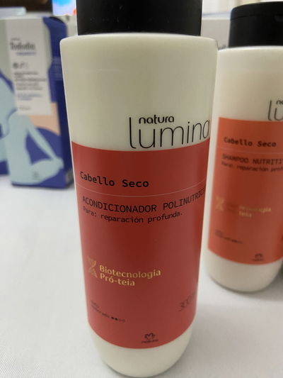 Acondicionador Lumina cabello seco
