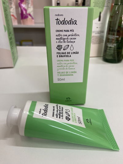 Crema para pies tododía hojas de limón y guanábana 50ml