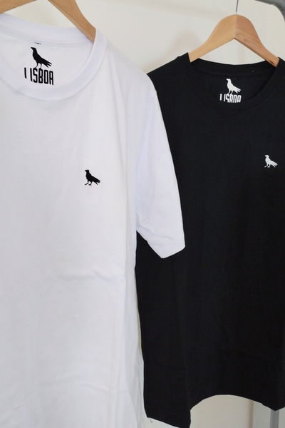 REMERA LISBOA NEGRO 