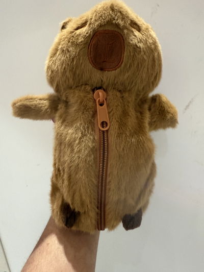 Capibara Cartuchera de peluche Modelo Cuerpo