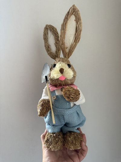 PASCUA Conejo Decorativo de Paja Modelo Pala DECORACION