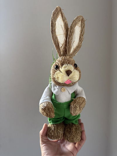 PASCUA  Conejo de Paja Modelo Mochila DECORACION