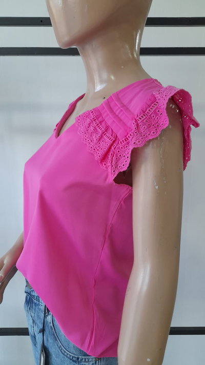 Blusa Gasa con detalle en broderi
