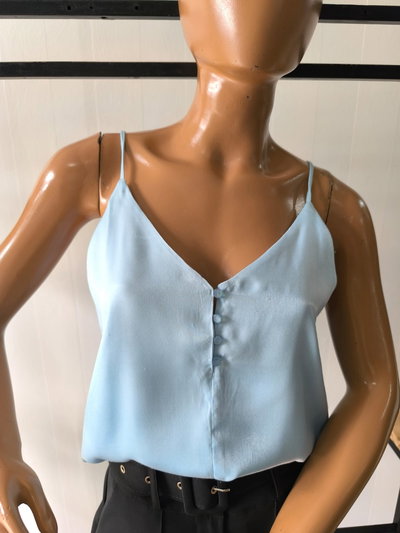 Musculosa Satén con botoncitos