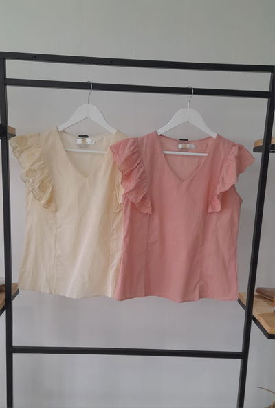 Blusa lino con volados bordados en manga
