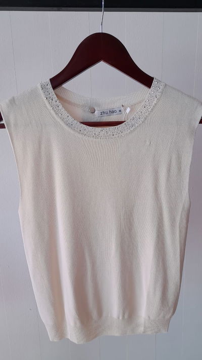 Musculosa hilo manteca con stras