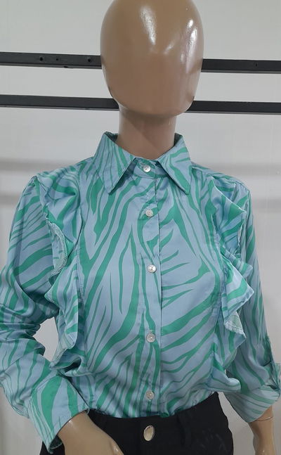 Blusa razo con bolados