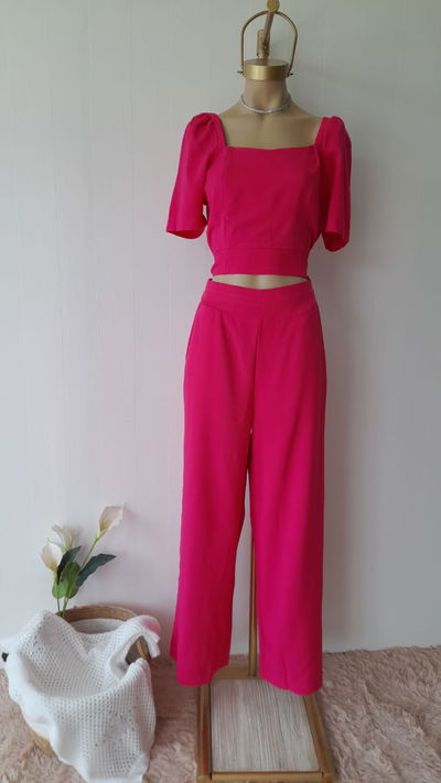Conjunto crep top princesa + palazo