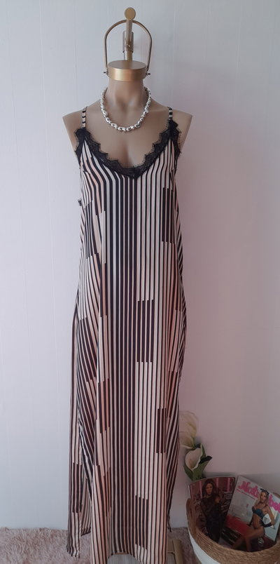 Vestido razo c/puntilla