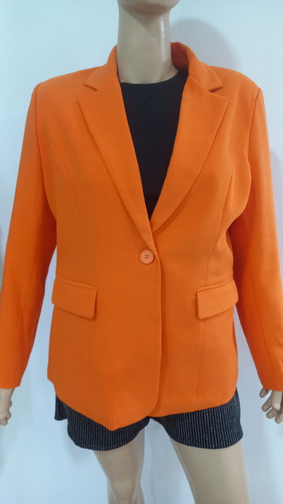 Blazer dama naranja con bolsillos