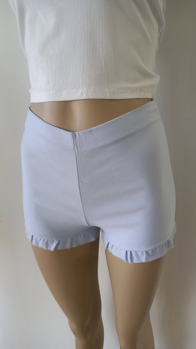 Short dama bengalina celeste con volados