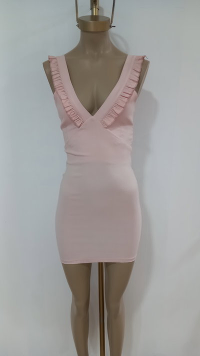 Vestido rosa bengalina con volados