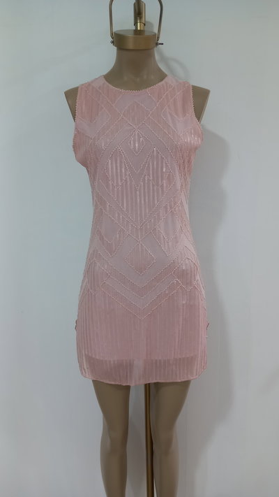 Vestido rosa con lentejuelas