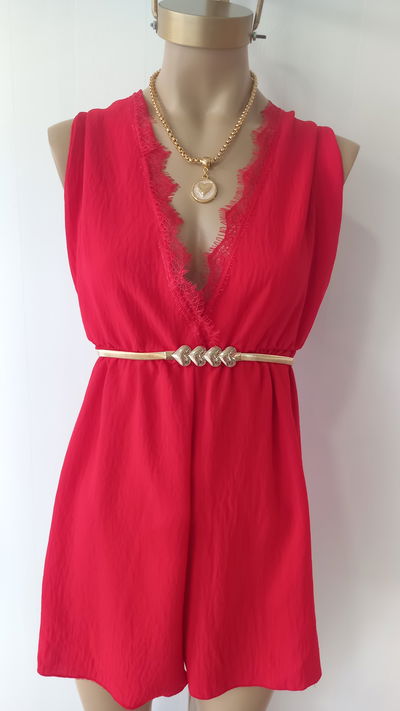 Monito corto Rojo con puntilla