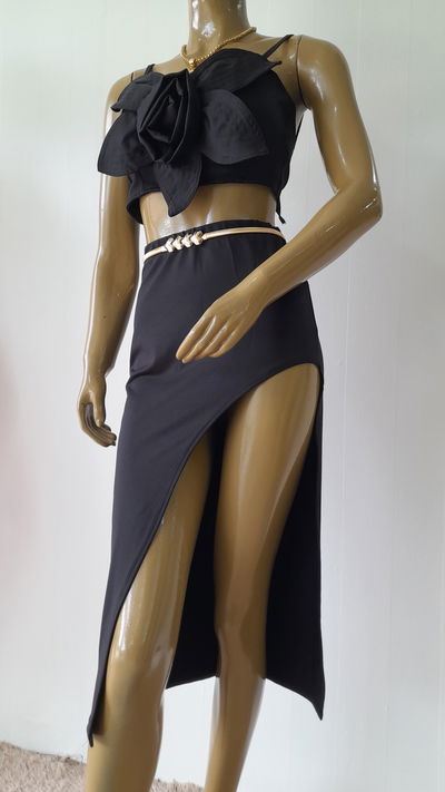 Falda lycra  c/tajo