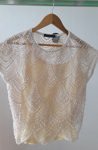 Remera perlas c/básica