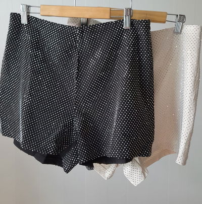 Short c/stras