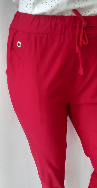 Pantalón dama bengalina con detalle en bolsillo