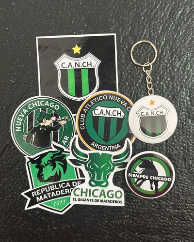 Pack Stickers + Pin + Llavero Nueva Chicago