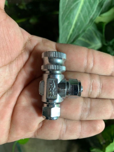Valvula Péqueña CO2