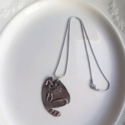 Collar tierno gatito.