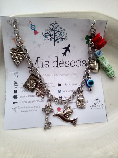 Pulsera de deseos 2026 