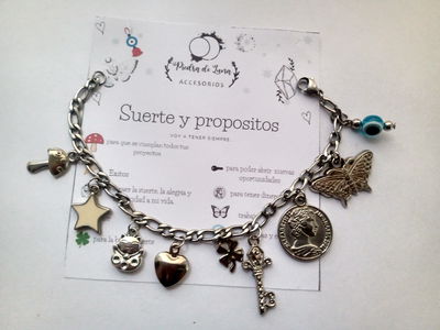 Pulsera de la suerte y propósitos 