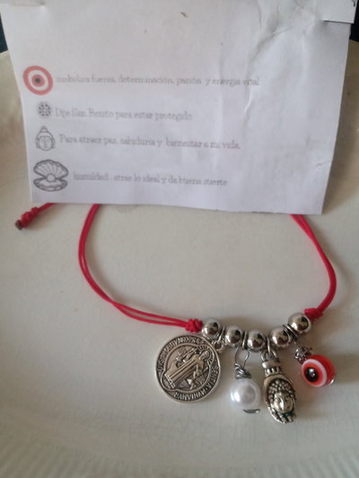 Pulsera Amuleto para traer todo lo bueno.