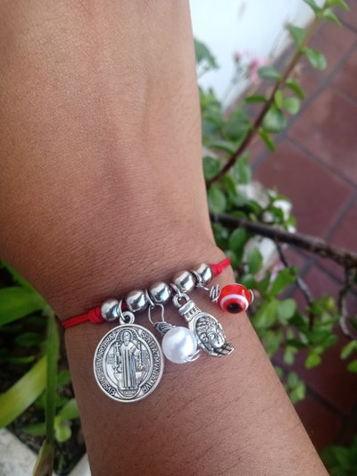 Pulsera Amuleto para traer todo lo bueno.