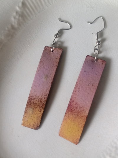 Aros  Leila 