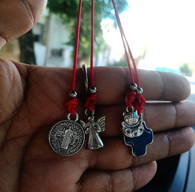 Colgante  amuleto para el auto 