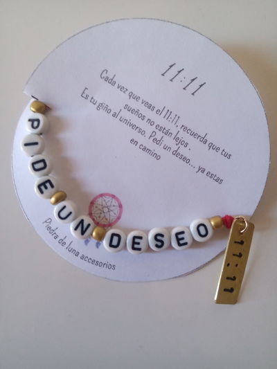 Pulsera amuleto pide un deseo 11:11