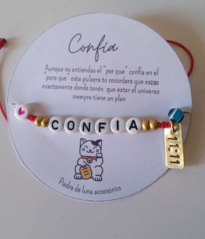 Pulsera amuleto Confía 