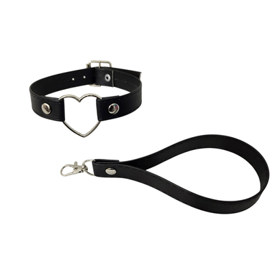 Choker con correa corta 