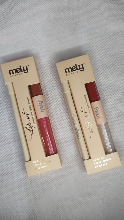 Lip combo Mely - Delineador de labios + Labial matte + Gloss