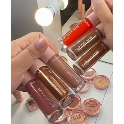 Gloss Radiant Kiss - Ruby Rose