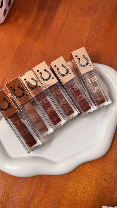 Shiny lipgloss Tei