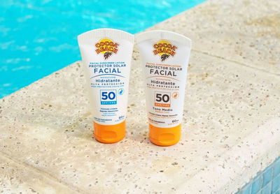 Protector solar facial cocoa beach hidratante FPS 50 de 60 ML  con o sin COLOR