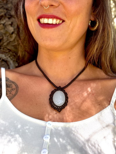 Collar Tribal Ónix blanco🤍