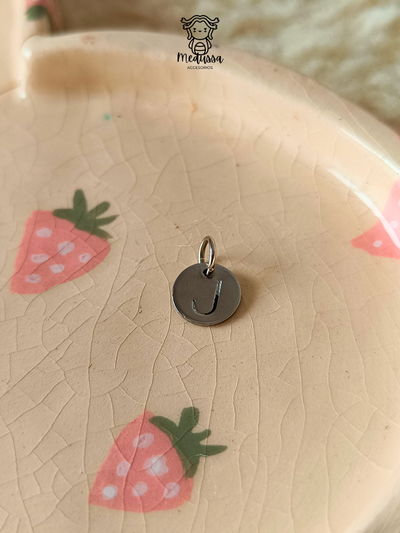 DIJE: MEDALLA CON INICIAL PERSONALIZADA