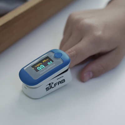  Oximetro de pulso SILFAB MD300CN330