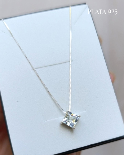 Dije piedra blanca plata 925